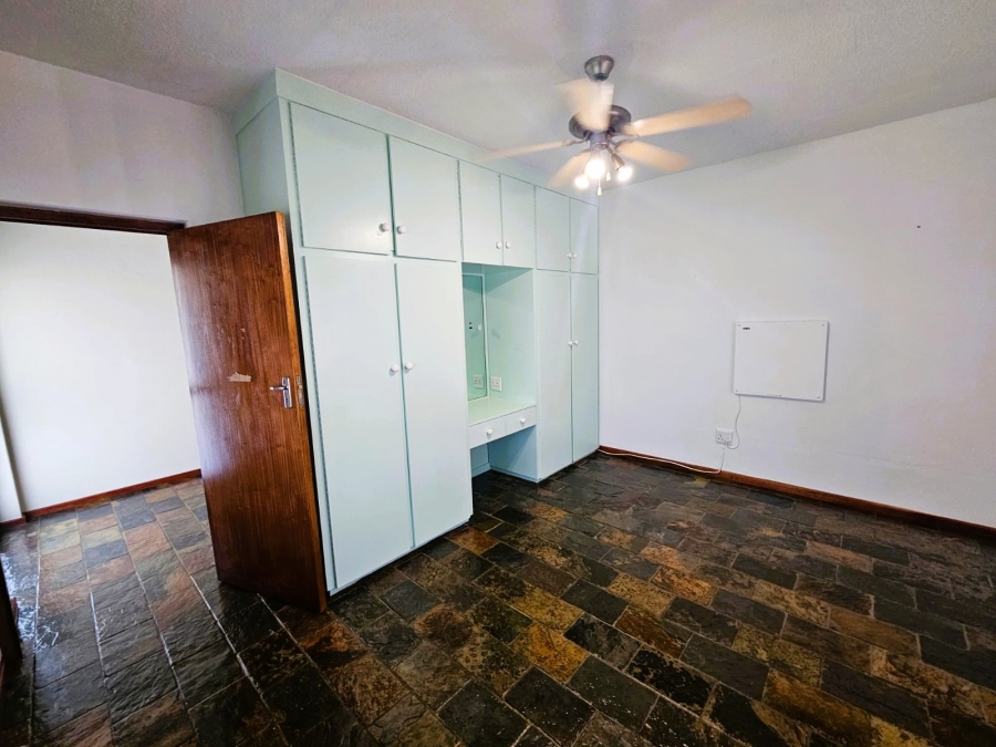 5 Bedroom Property for Sale in Stilbaai Wes Western Cape